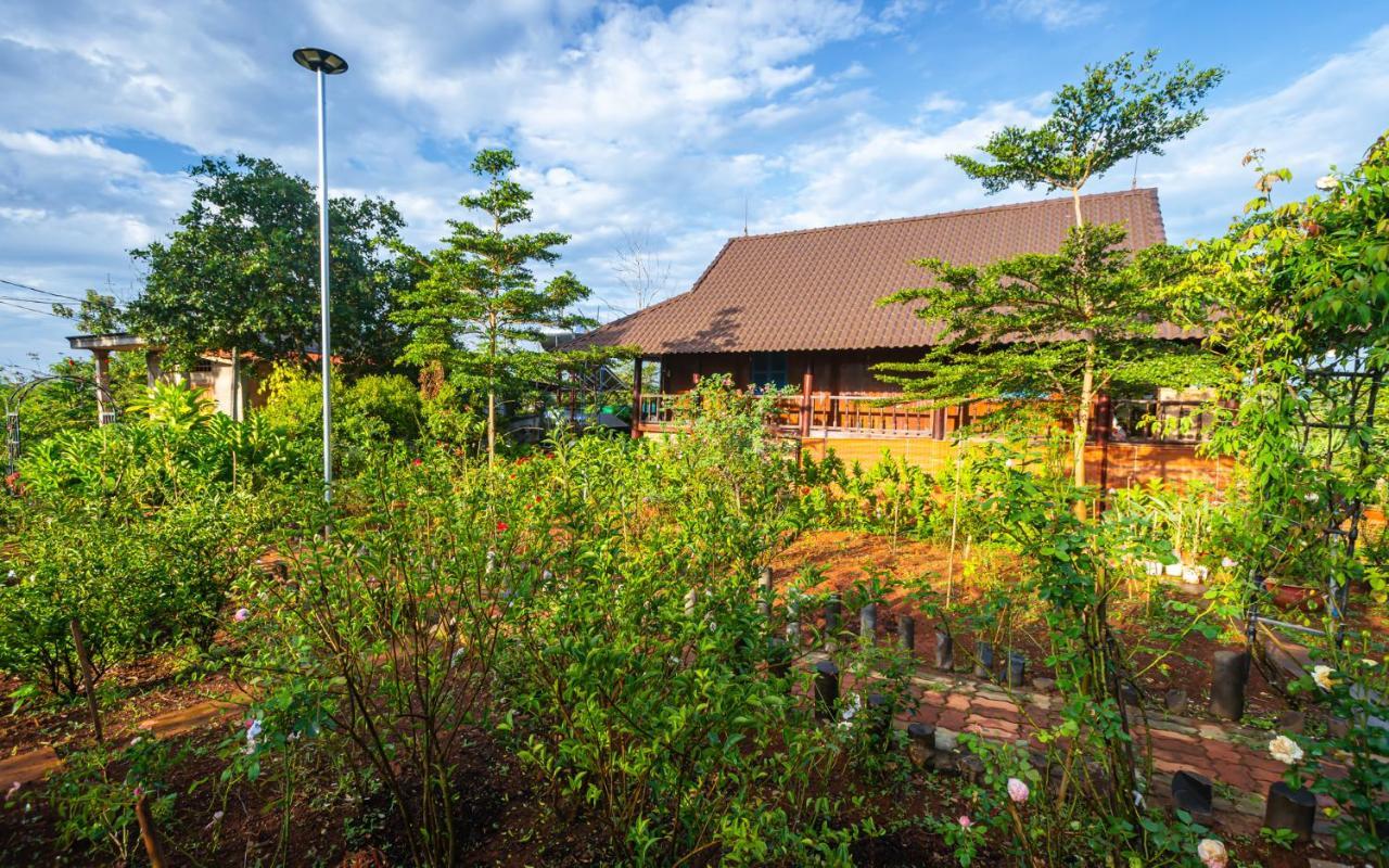 Phuong Nam Gia Trang Farmstay Gia Nghĩa Eksteriør bilde